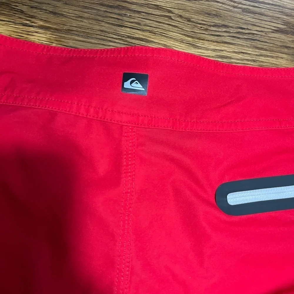 Quiksilver Men's Dry Flight Technology Swim Board Shorts Size 34